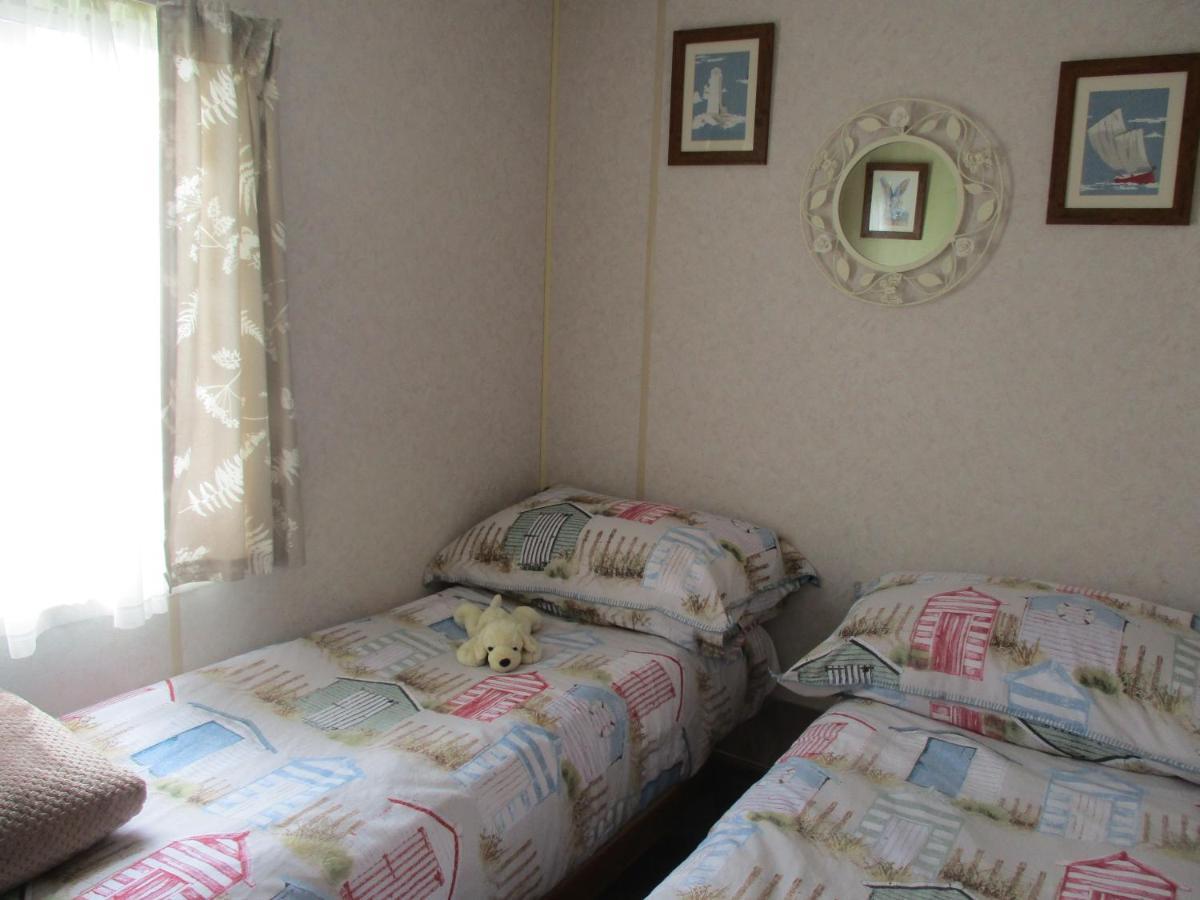 Summer Breeze Caravan Bacton  المظهر الخارجي الصورة