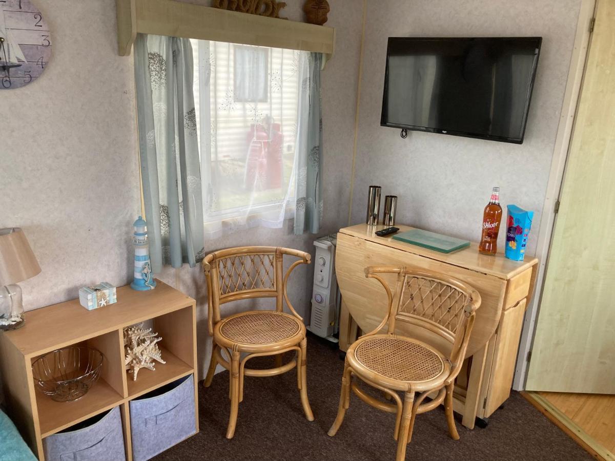 Summer Breeze Caravan Bacton  المظهر الخارجي الصورة